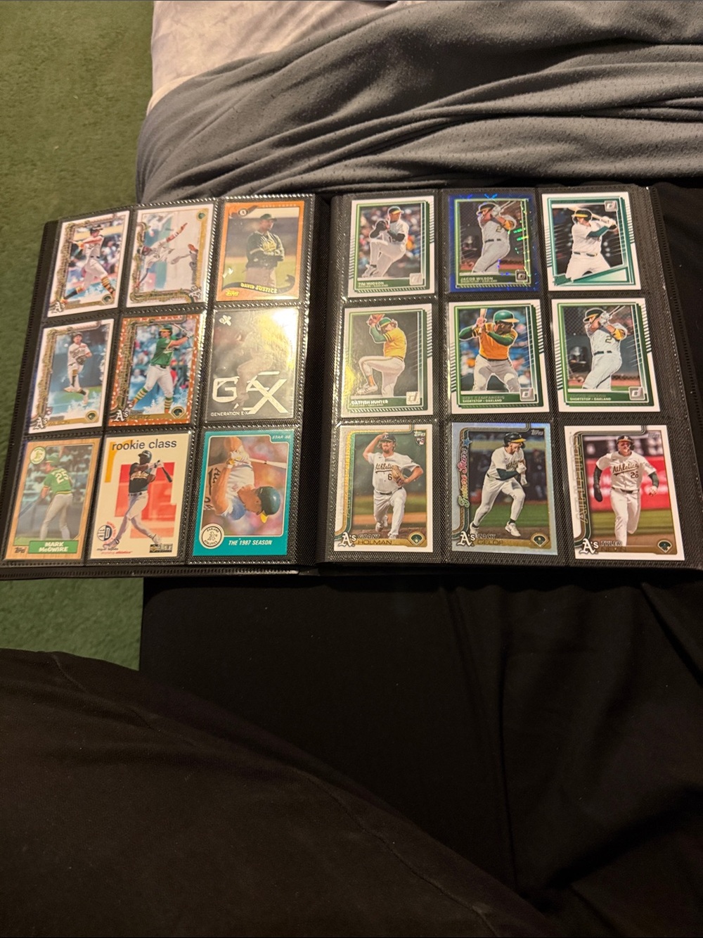 Sports Cards - Picture 2 of 5
